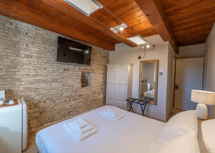 Porta Gemina History Affittacamere *