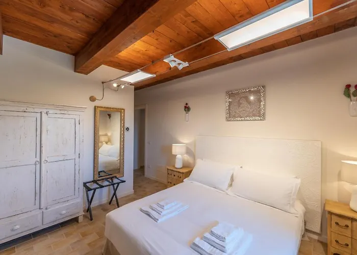 Affittacamere Porta Gemina History