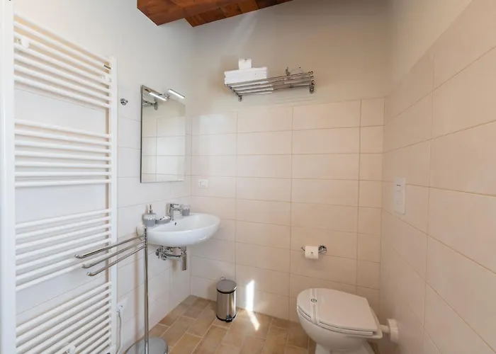 Affittacamere Porta Gemina History *